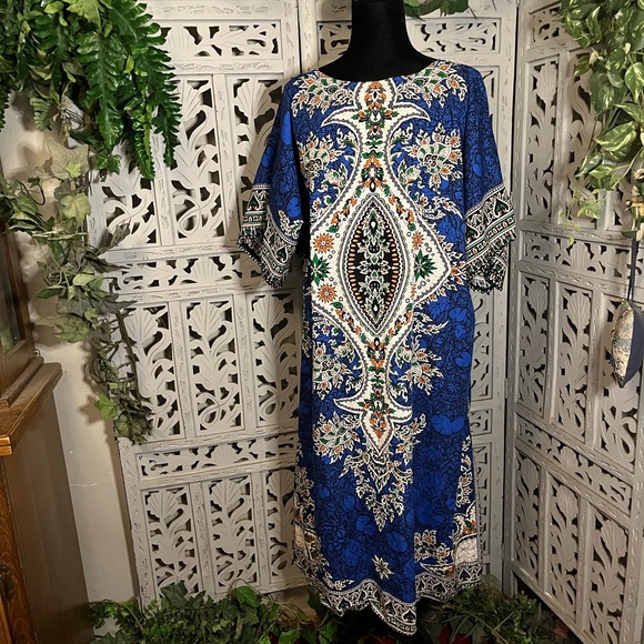 Dresses & Skirts - BEAUTIFUL BLUE & WHITE WITH MULTICOLORS & PATTERNS SHORT SLEEVE KAFTAN DRESS